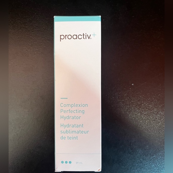 Proactiv+ Complexion Perfecting Hydrator - Picture 1 of 3